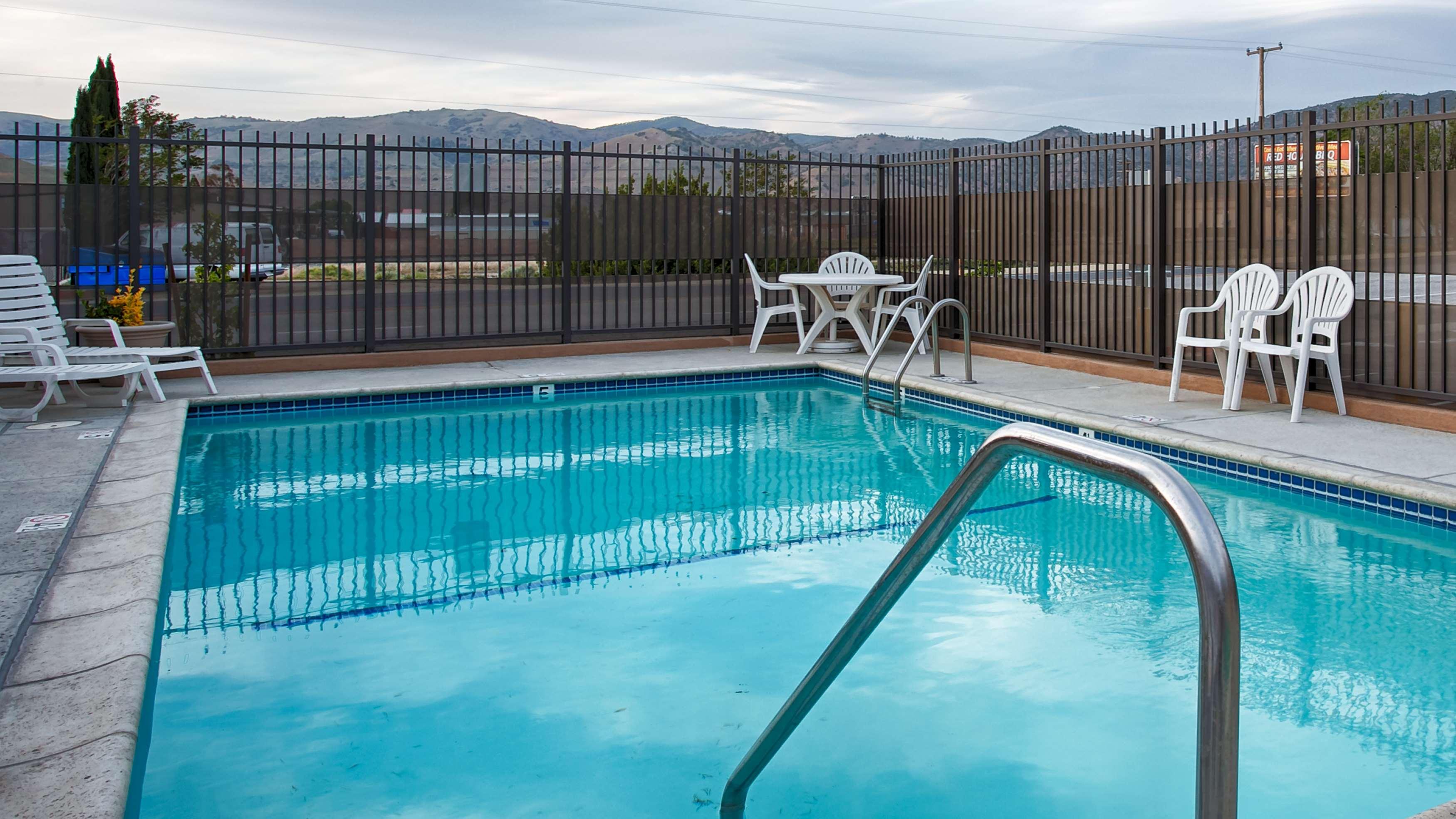 Surestay By Western Tehachapi